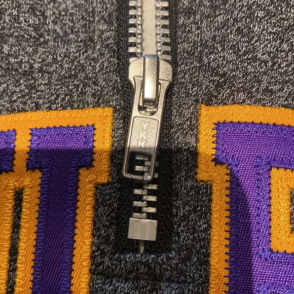 Wilfred Laurier University 1/4 Zip Sweatshirt - Picture 5 of 7